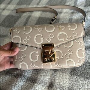 Guess crossbody